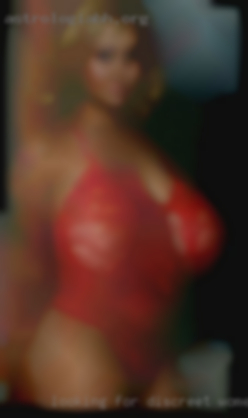 Looking for discreet women in forties dating & hook ups.
