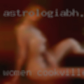 Women Cookville